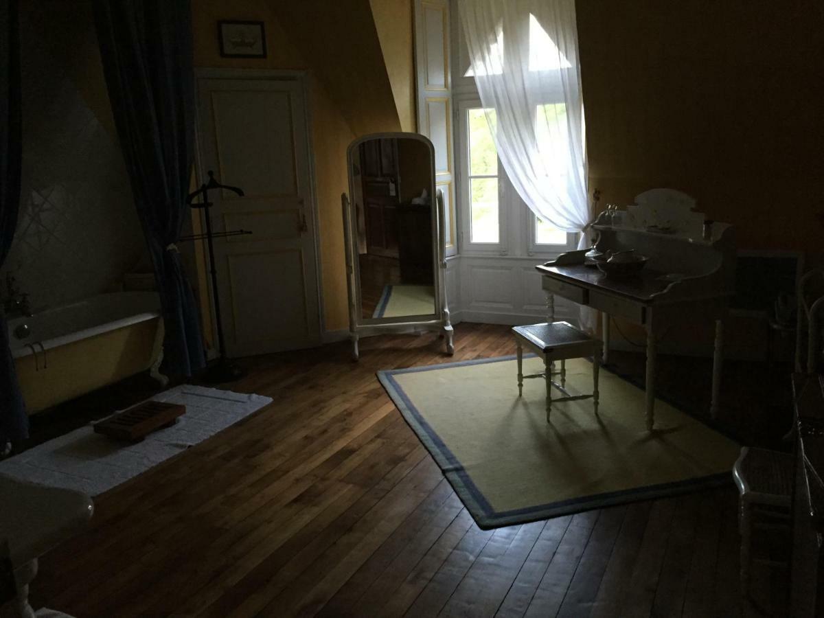 הוילה Montreuil-sur-Maine Manoir De La Chouanniere מראה חיצוני תמונה